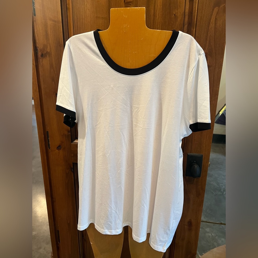 The tee LOGO Principles Lori Goldstein white short sleeve  tee top size large